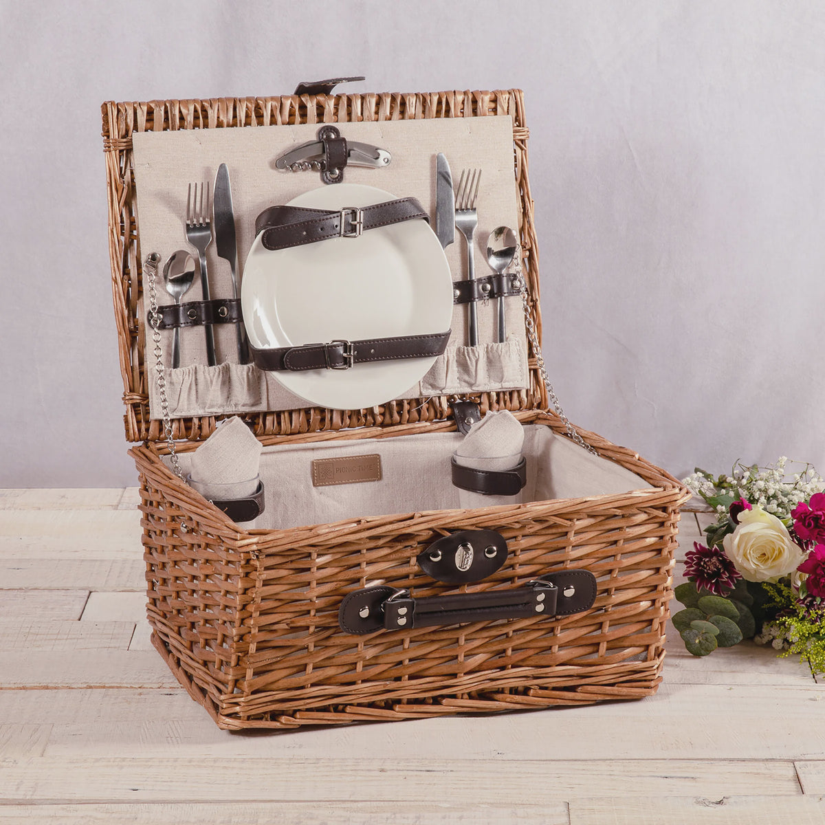 Classic Picnic Basket for 2