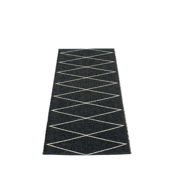 Pappelina, Max Black / Vanilla 2.25'' x 3.25''