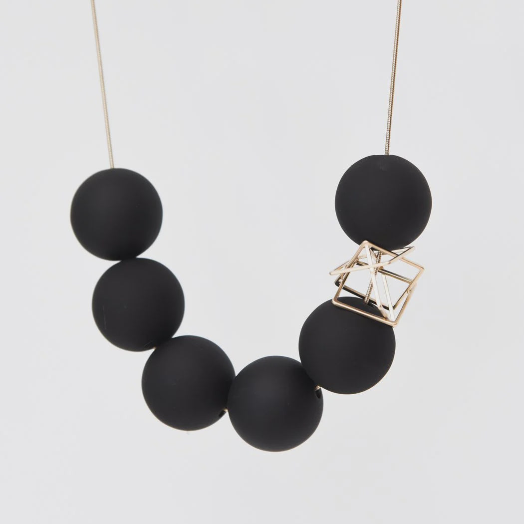 pursuits Bonbons Necklace -Gold Black