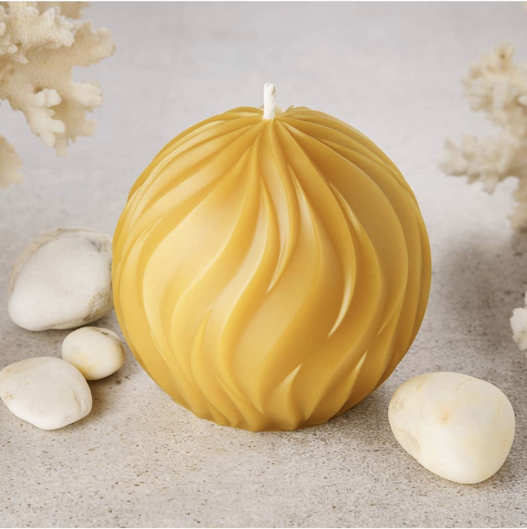 Pure Beeswax  3.5'' Round  Incandescence Candle