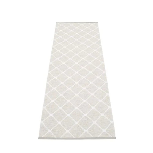 Ada Fossil Grey & Stone Metallic Reversible 2' 4'' x 5' Pappelina Rug