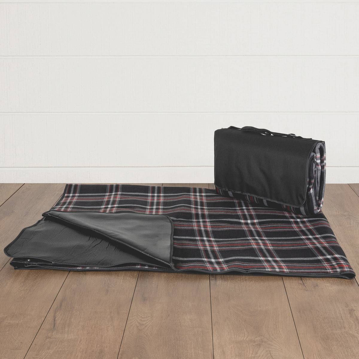 Picnic Blanket Tote  Black Tarten