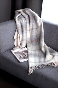 Throw Awenda Ivory Tan checks, 55% Alpaca 45% Wool