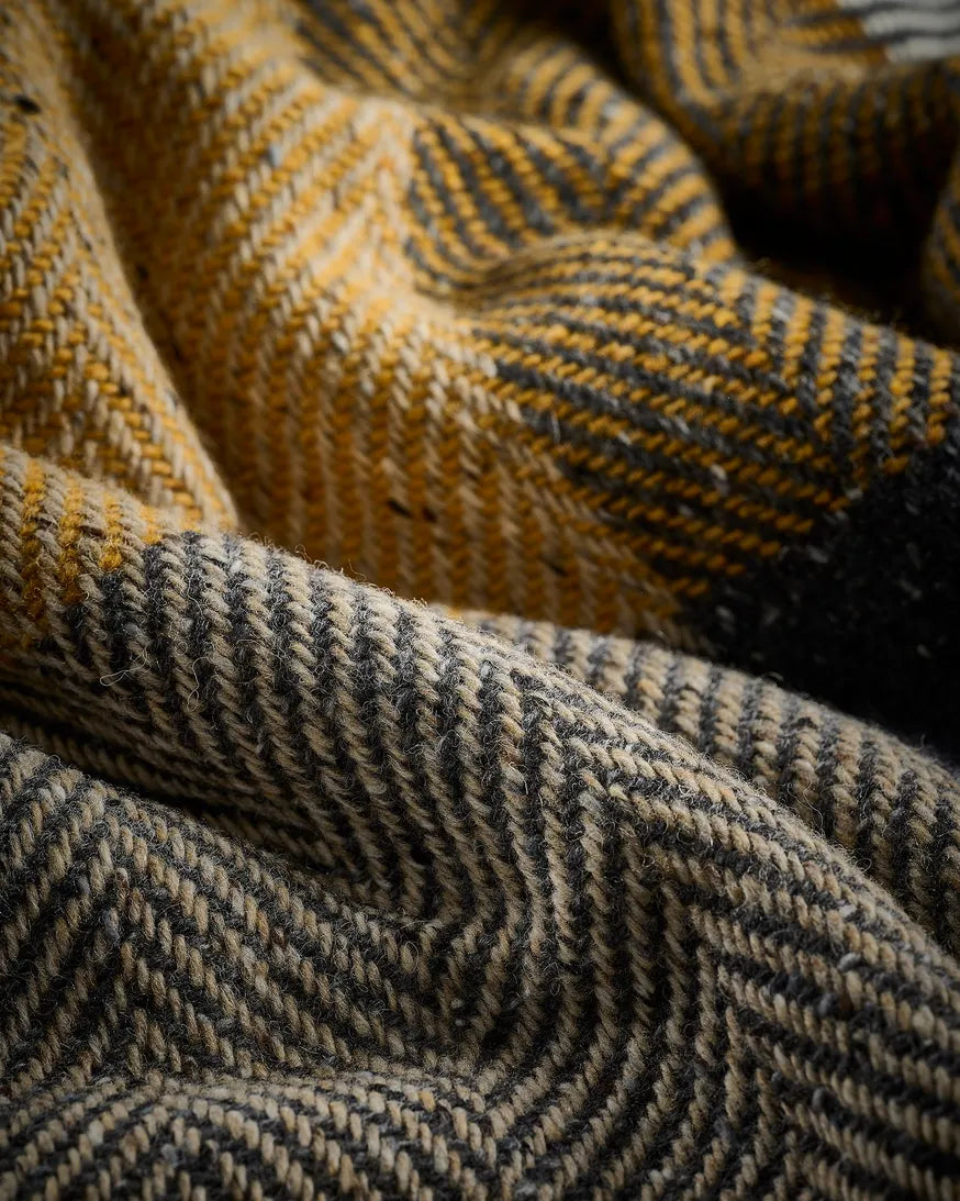 Avoca Heavy Donegal Tweed Throw Peat