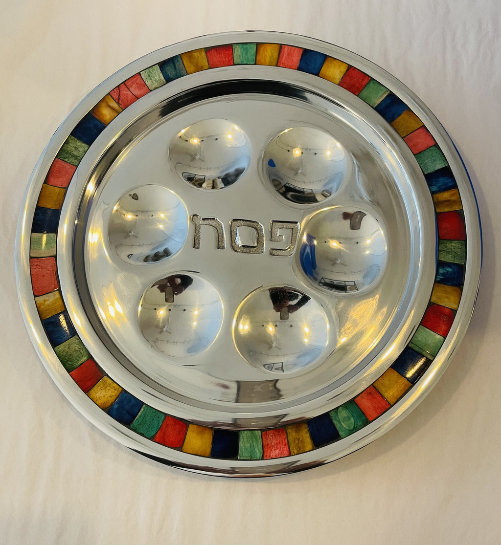 Passover Seder Plate with a Mosaic colour rim