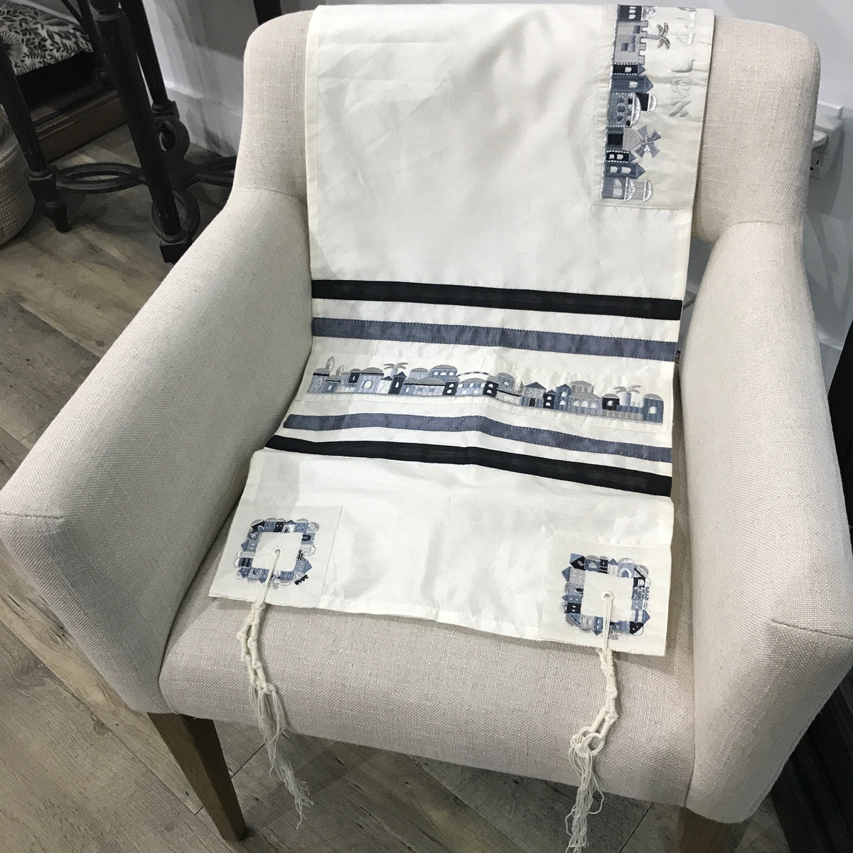 Jerusalem blue Emb Tallit