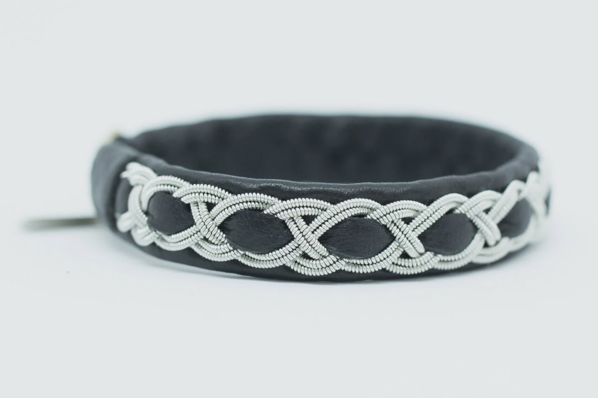 JÄRVI Black Sami Bracelet